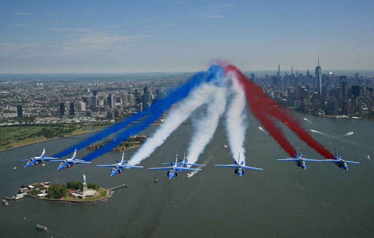Etats-Unis : La Patrouille de France fait le show au‑dessus de la Statue de la  Liberté