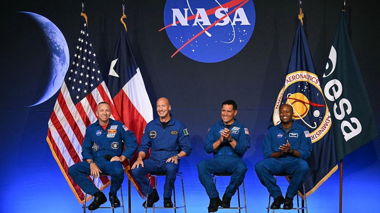 La NASA dévoile l'équipage d'Artemis III | Radio-Canada