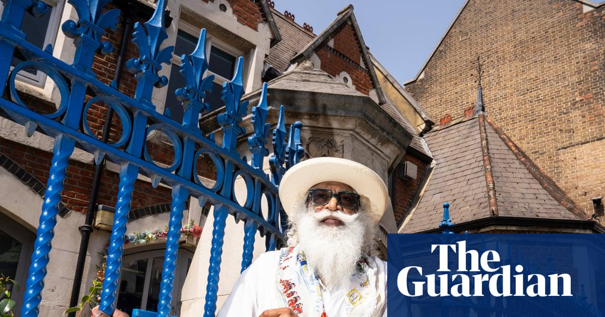 Mishmash of people, but there was kindness': 'Cockney Sikh' on east London  : r/unitedkingdom