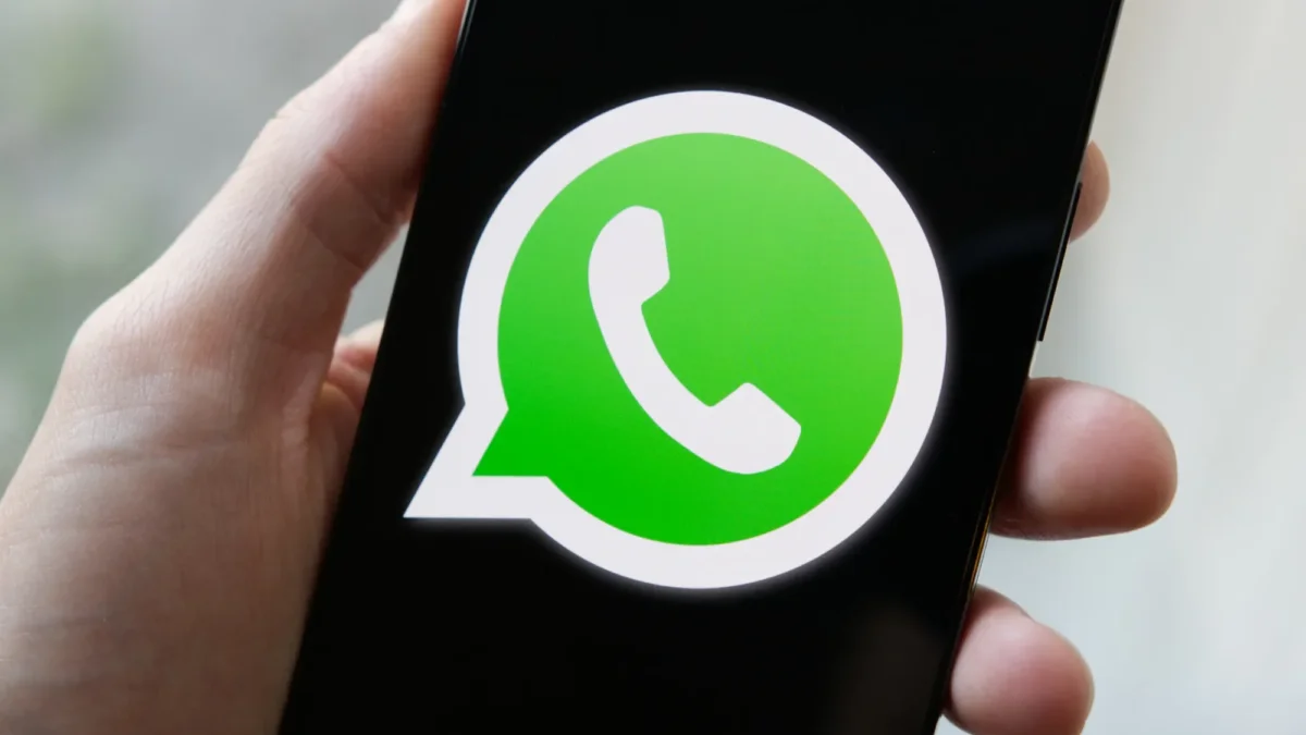L'Union européenne contraint Meta à rouvrir WhatsApp aux assistants d'IA  concurrents – Entrevue