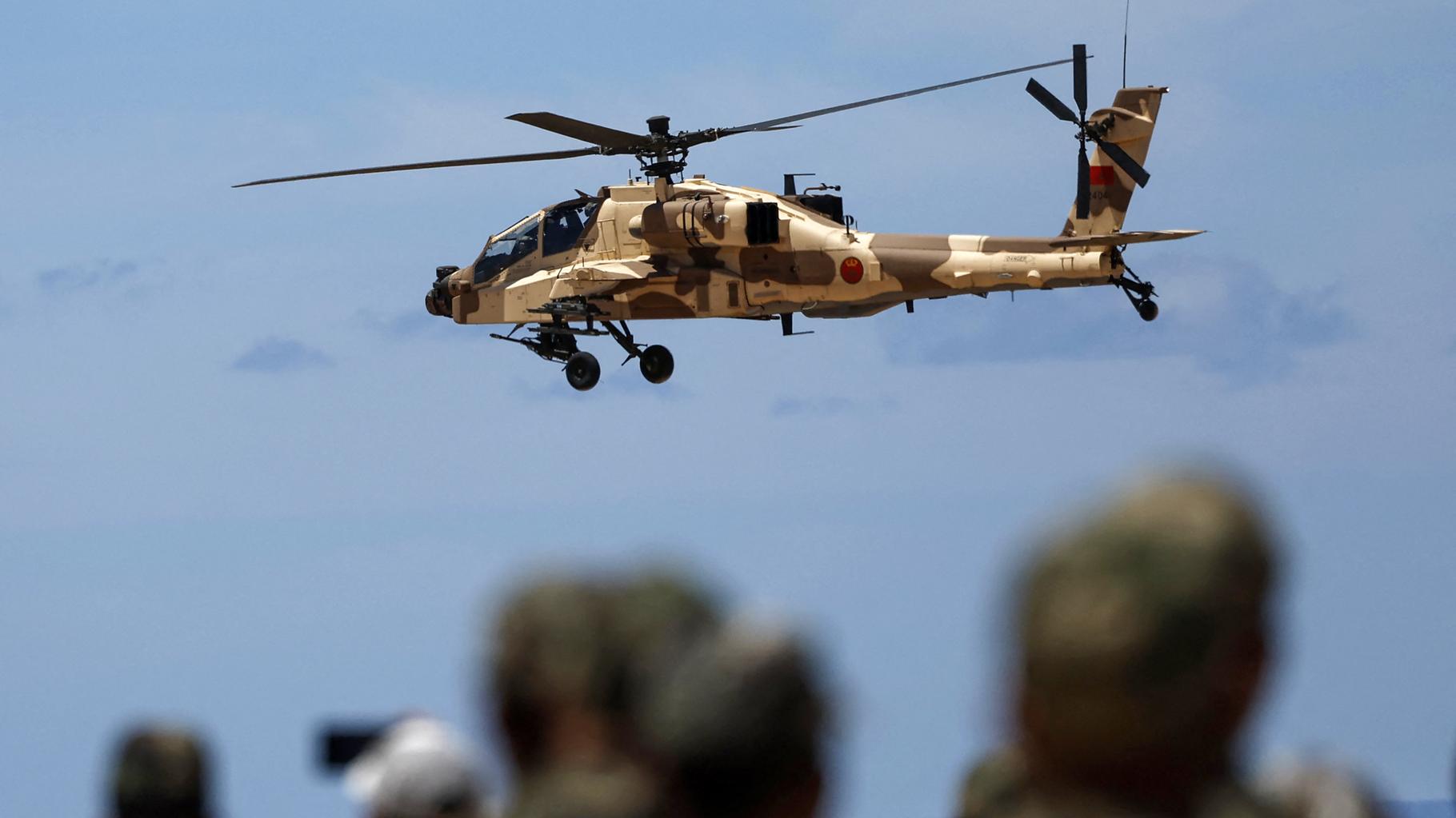 Les États-Unis lancent des frappes contre l'Iran après la destruction d'un  hélicoptère militaire, Téhéran réplique