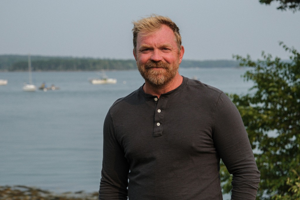Iraq and Afghanistan veteran launches Democratic campaign against Sen. Susan  Collins in Maine