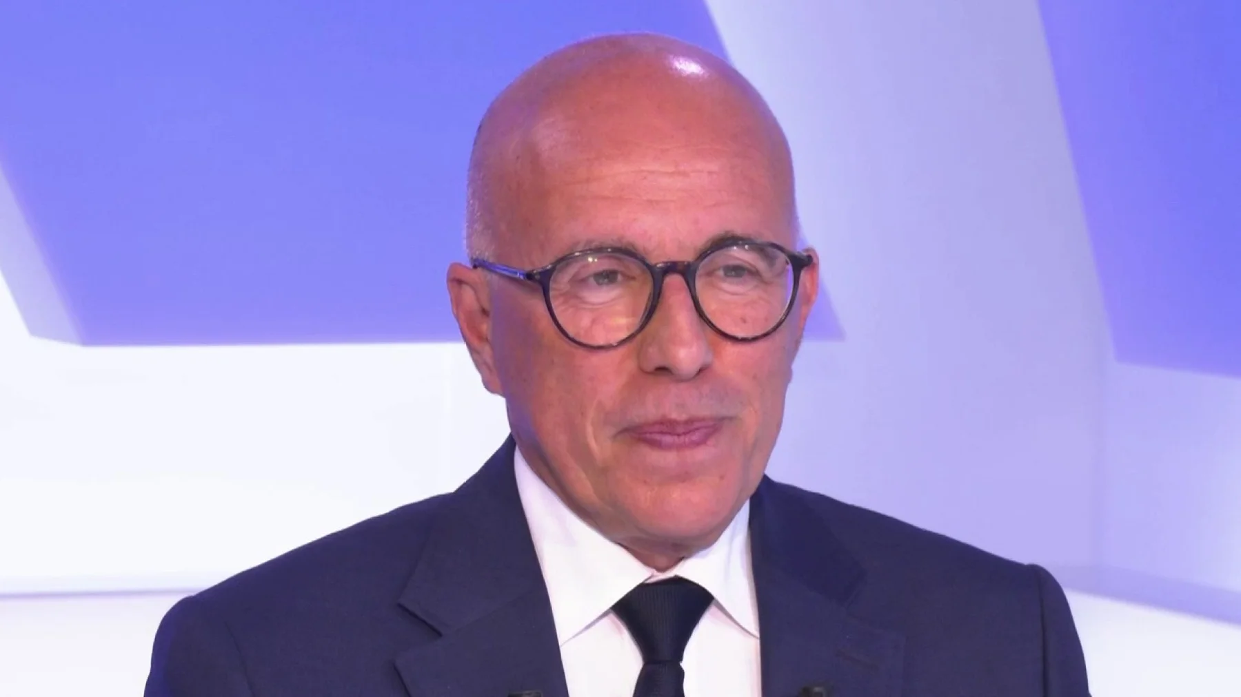 Eric Ciotti - Lyhanna : le gouvernement sous pression... en replay - C dans  l'air l'invité | France TV