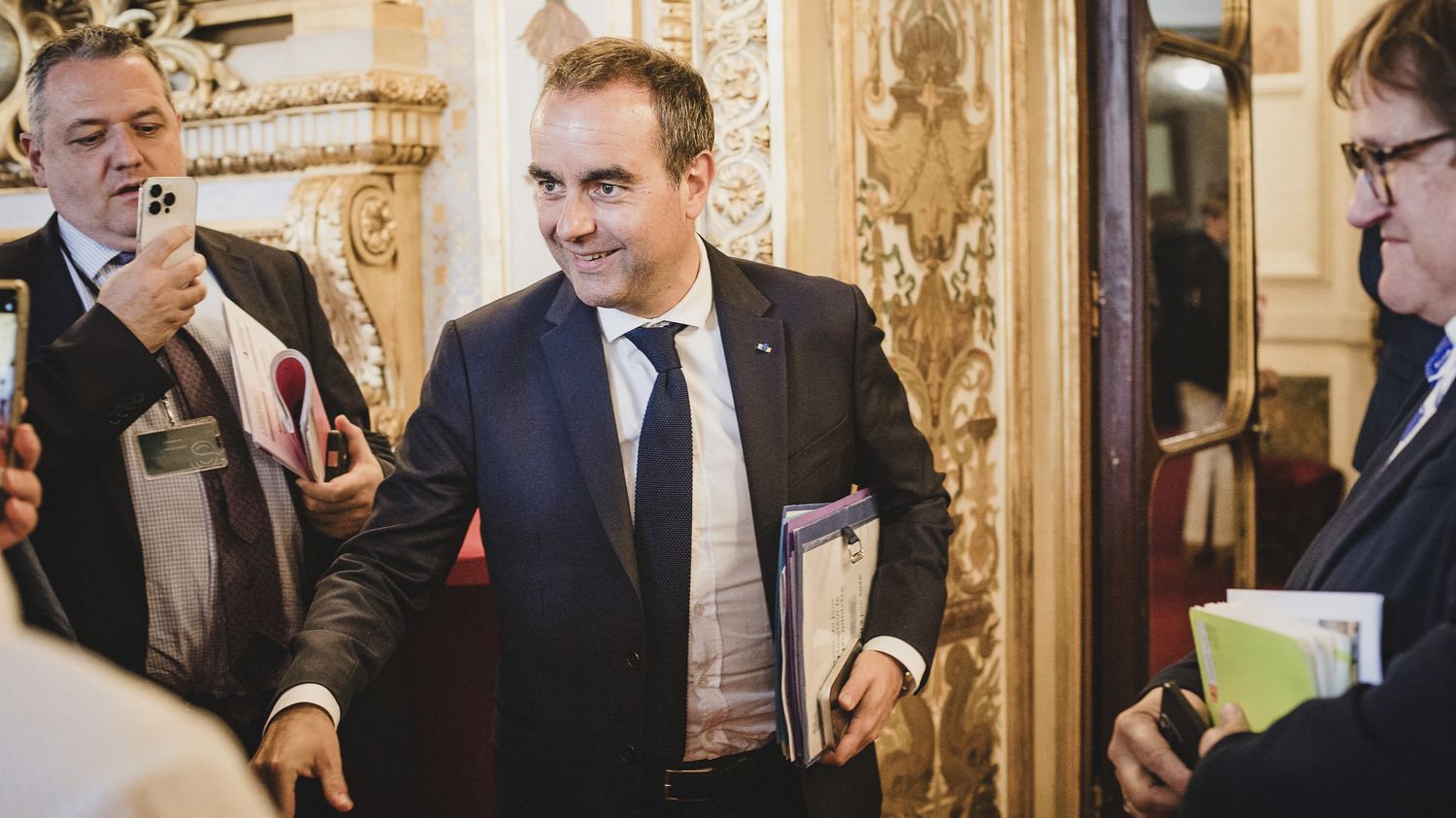 Après la mort de Lyhanna, Sébastien Lecornu propose d'alourdir les peines  pour les violeurs en série et de raccourcir les délais d'enquête –  franceinfo