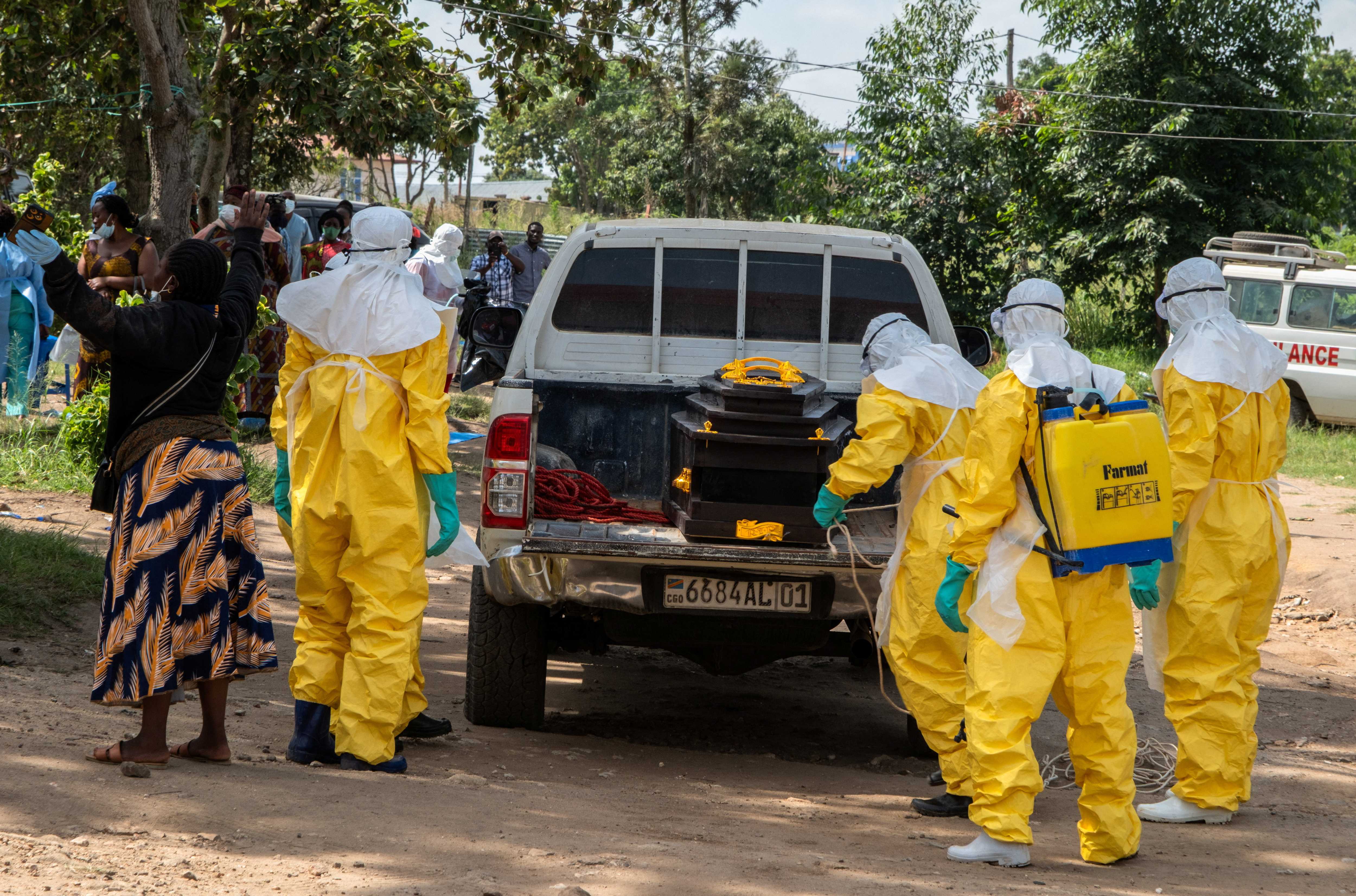 Trump officials to send Ebola-exposed Americans to Kenya rather than bring  them home: NYT - Raw Story