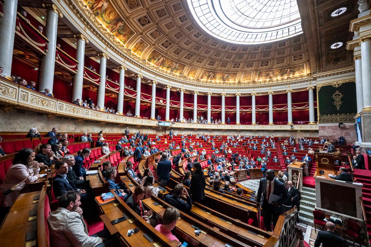 Proposition de loi sur l'IA et le droit d'auteur repoussée sine die : l' industrie musicale atterrée