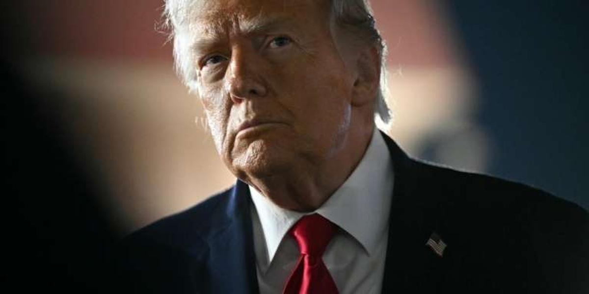 Trump accuse l'Iran d'avoir abattu un hélicoptère et promet de répliquer -  La République des Pyrénées.fr