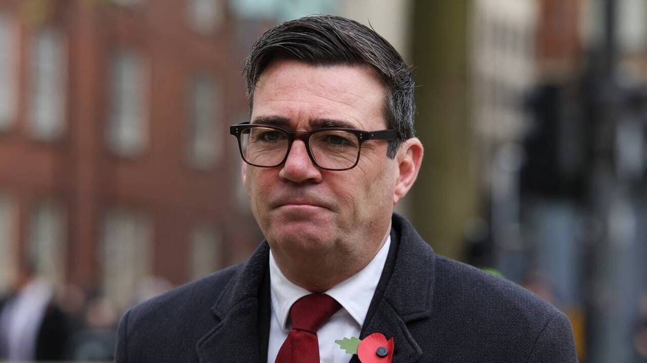 Tollé au Royaume-Uni : Andy Burnham, concurrent phare de Keir Starmer,  privé d'élection par le parti travailliste