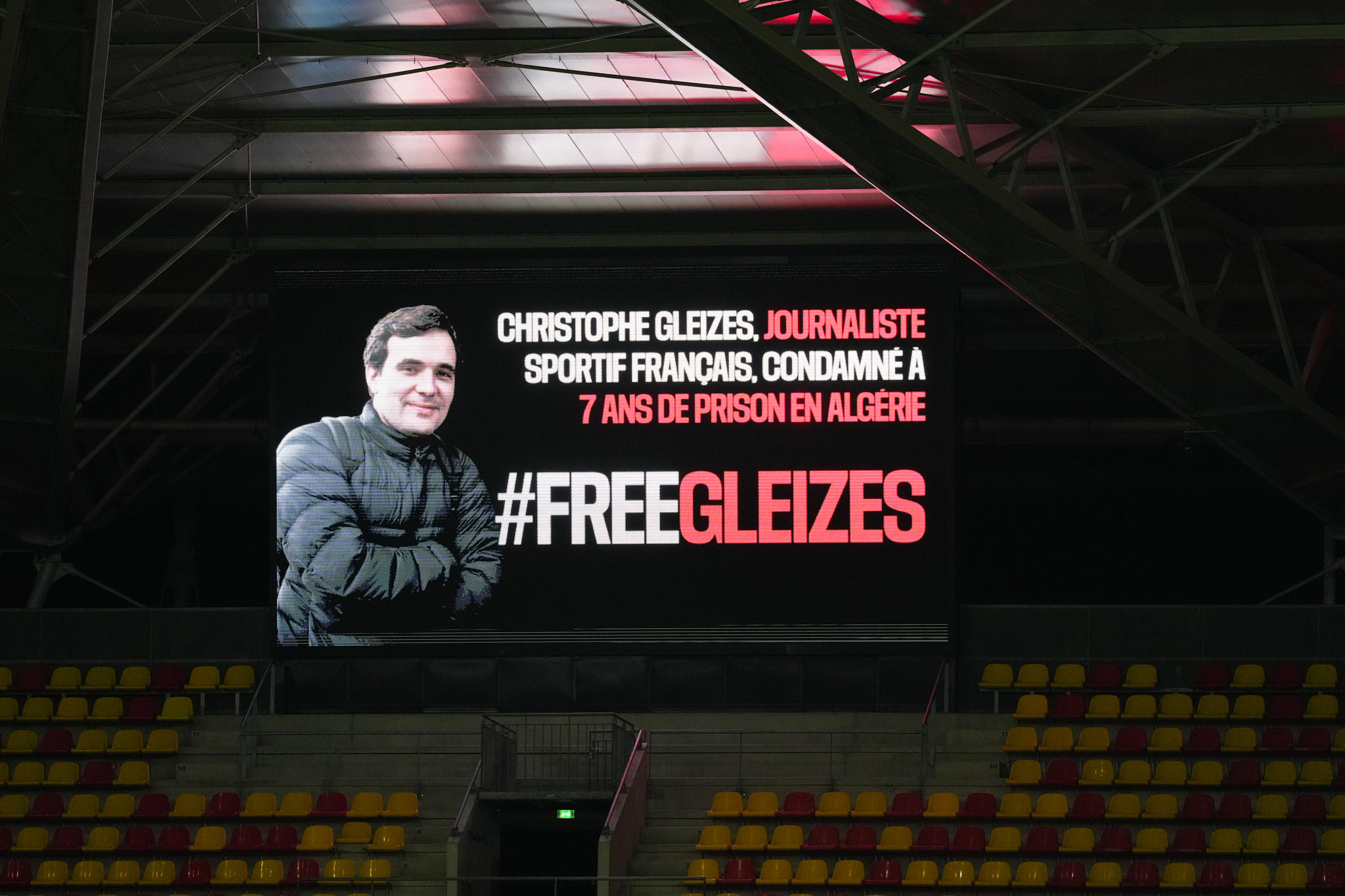 Coupe du monde 2026 : la Fifa donne une accréditation à Christophe Gleizes, journaliste  détenu en Algérie - Le Parisien