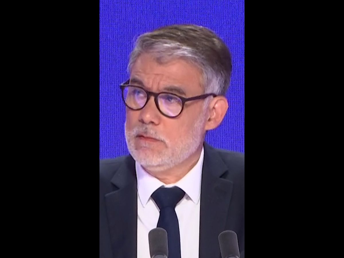 C'est un scandale démocratique", réagit Olivier Faure au sujet des maires  sortants hués par la foule – franceinfo