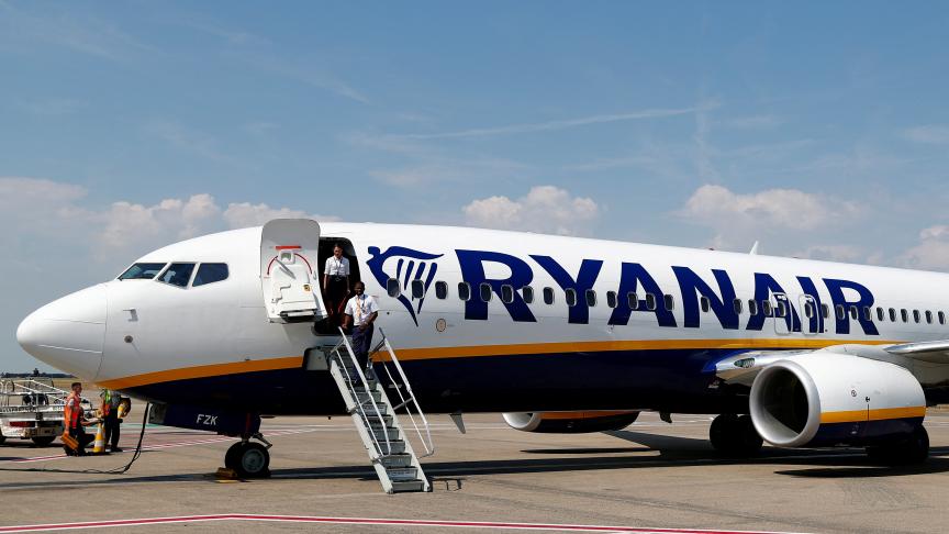 Financements illégaux, favoritisme… Ryanair visée par une enquête pour  corruption - Le Soir
