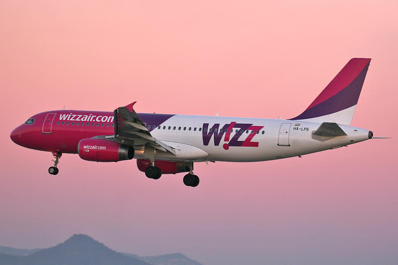 Guerre au Moyen-Orient : Wizz Air annonce suspendre l'ensemble de ses vols