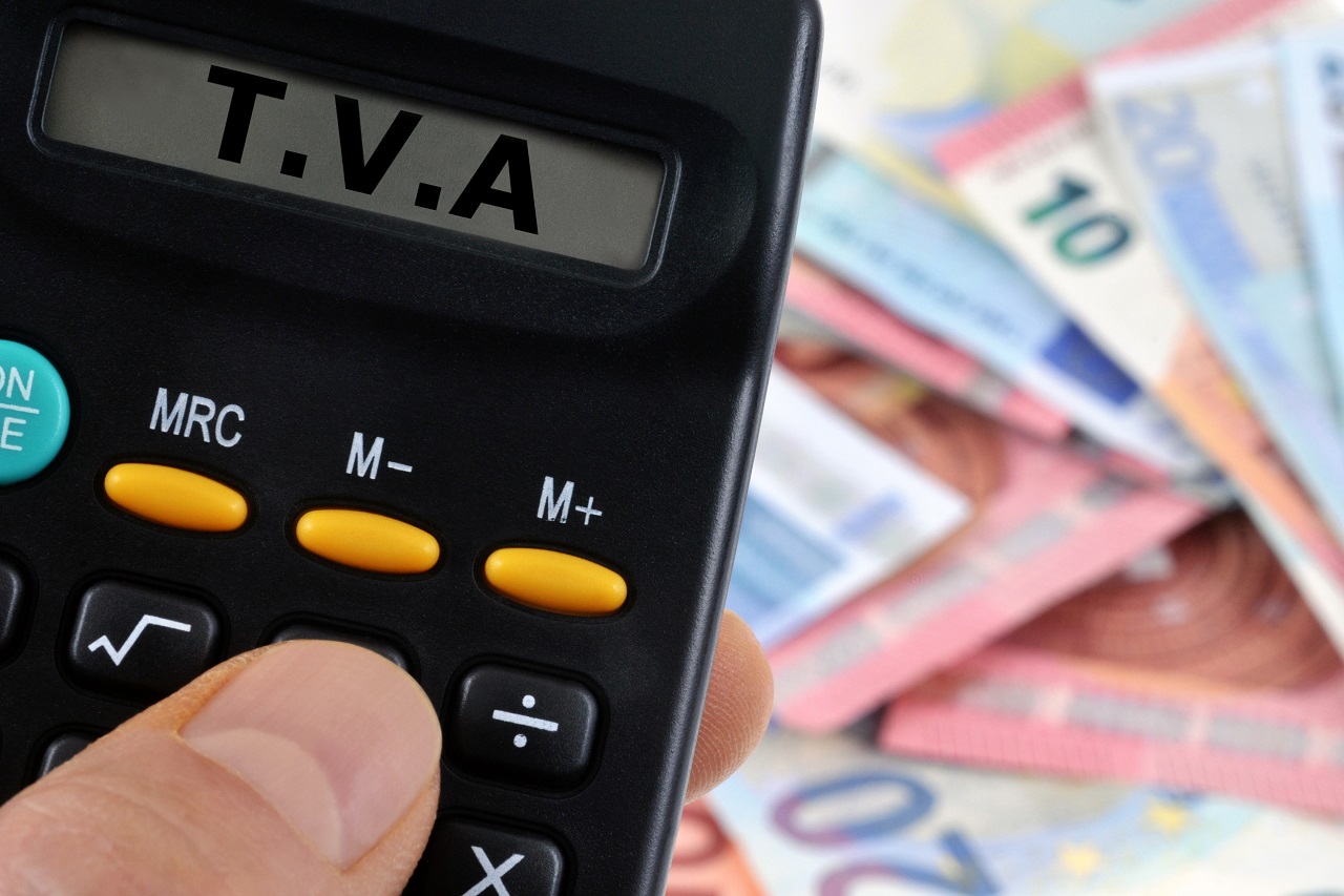 Automobile : la fiscalité fait plonger le marché à un niveau jamais vu  depuis 50 ans