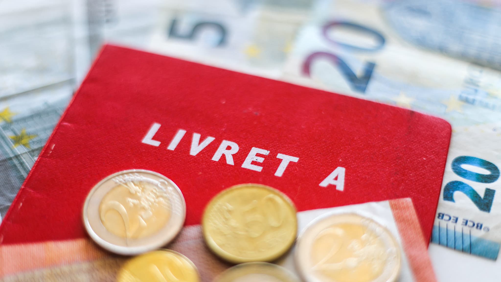 Son rendement pourrait passer de 1,5 à 1,8% cet été: le patron de la Caisse  des Dépôts anticipe une hausse du taux du Livret A pour tenir compte de  l'accélération de l'inflation