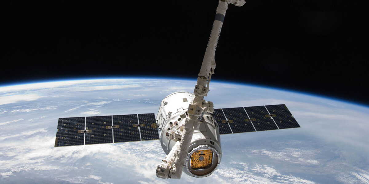 SpaceX vise une introduction en Bourse record à 75 milliards de dollars de  levée de fonds - Capital.fr