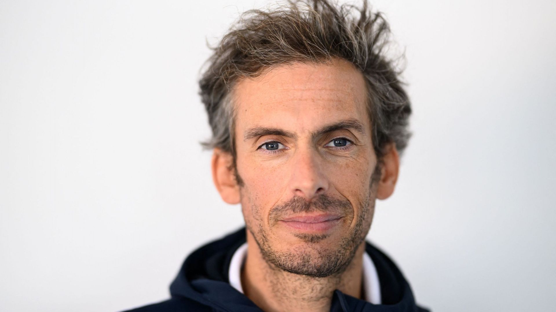 Décès du navigateur français Charlie Dalin, vainqueur du Vendée Globe  2024-2025, à l'âge de 42 ans - RTBF Actus