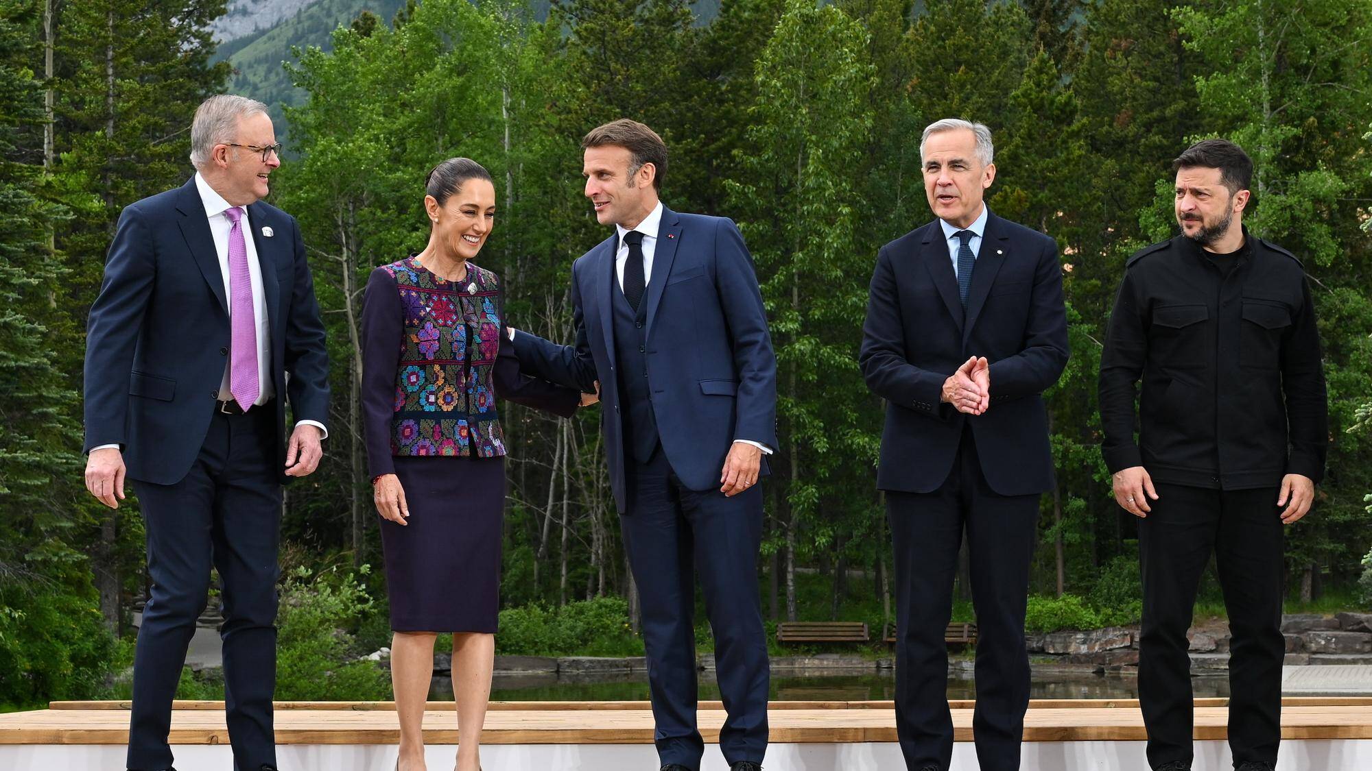 Le prochain sommet du G7 aura lieu à Evian en 2026, annonce Emmanuel Macron  - Le Temps