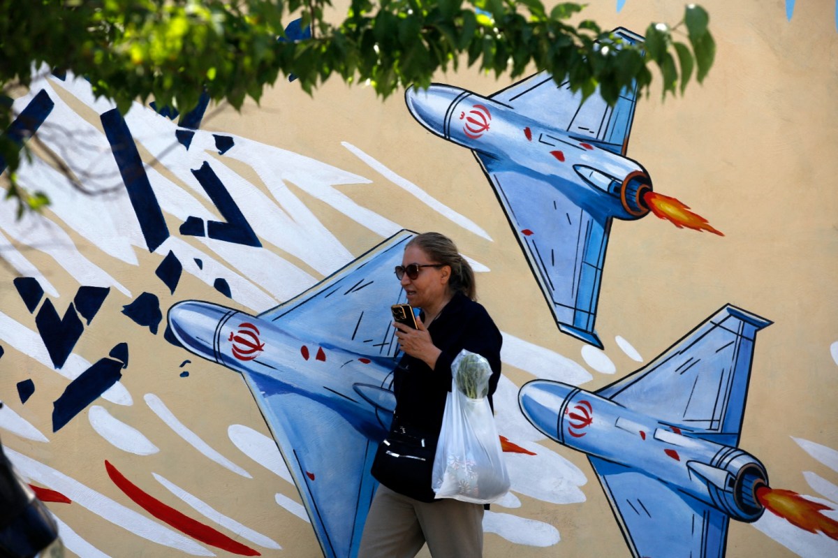 Guerre au Moyen-Orient : Donald Trump menace l'Iran de « devoir payer le  prix » après les derniers bombardements - L'Humanité