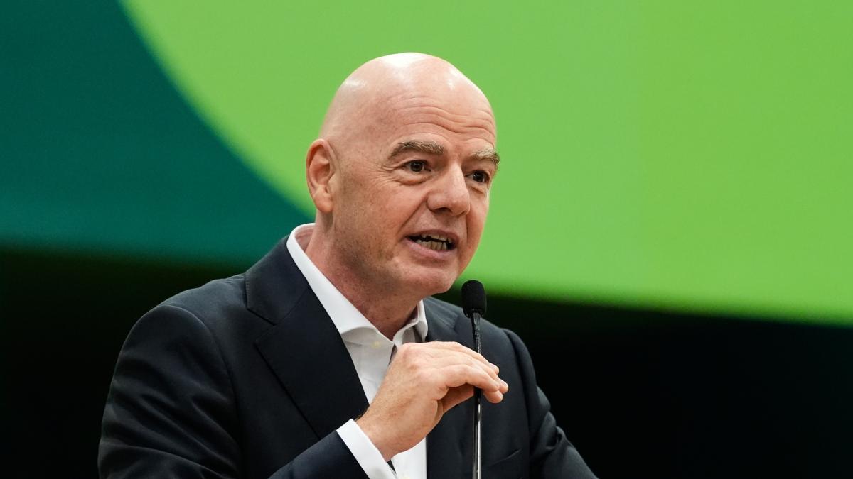 Infantino sous pression : Mondial 2026 et tensions migrat... | 360 Foot