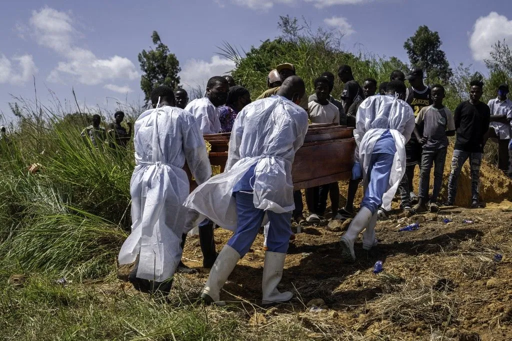 Ebola en RDC : la riposte sanitaire est entravée par les conflits et le  manque de moyens | France Culture