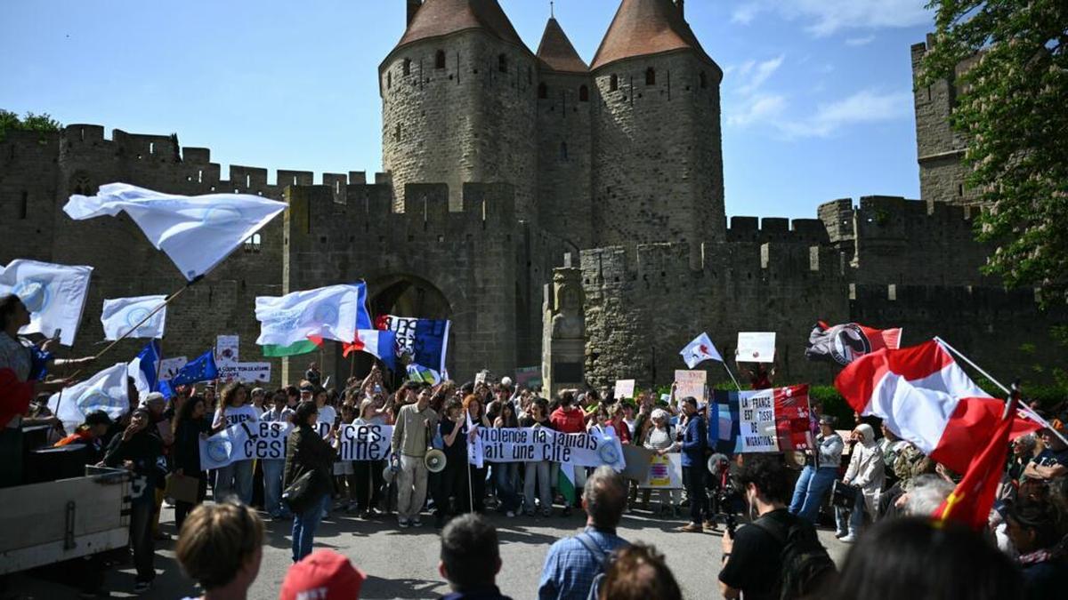 Carcassonne : le maire RN refuse de prêter des locaux pour le vote des  Algériens aux élections législatives