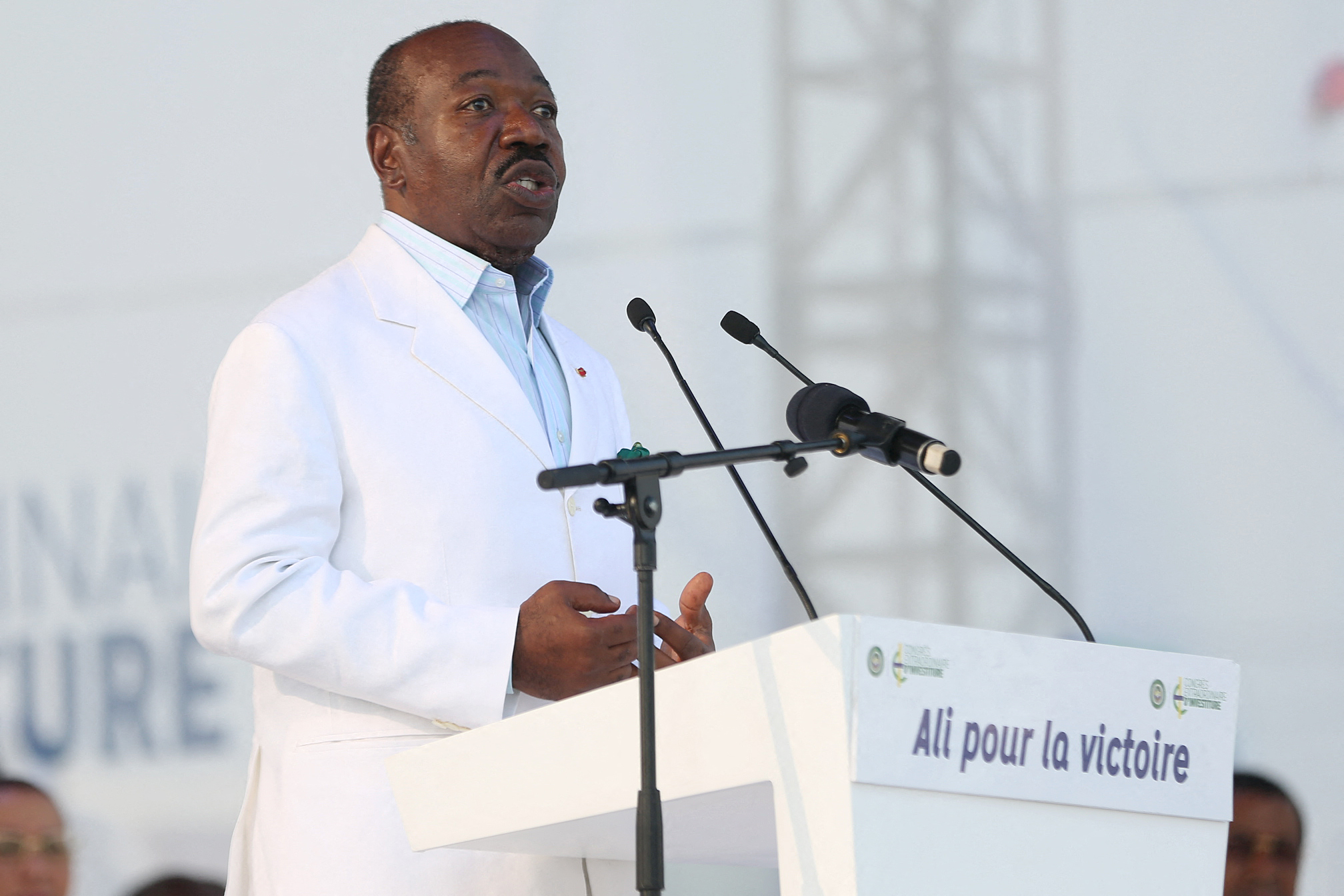 Gabon : RSF dénonce le refus d'accréditation des journalistes étrangers  pour couvrir les élections générales | RSF