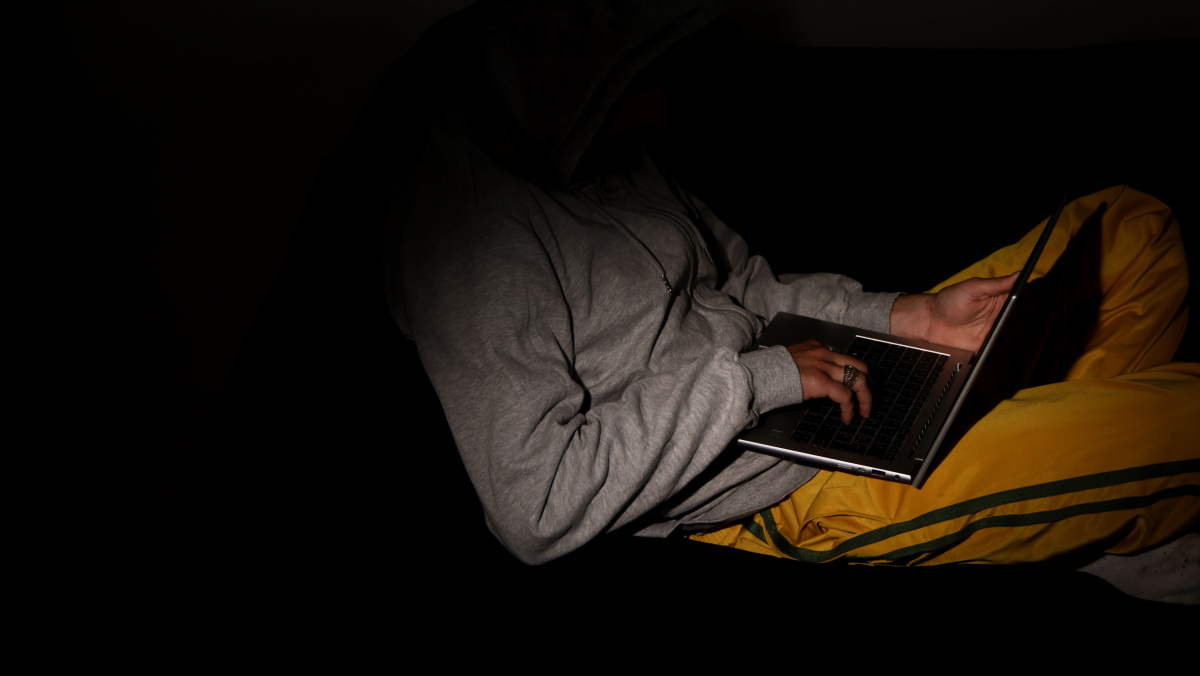 Cyberattaques : 7 personnes interpellées, soupçonnées d'avoir volé plusieurs  dizaines de millions de données sensibles