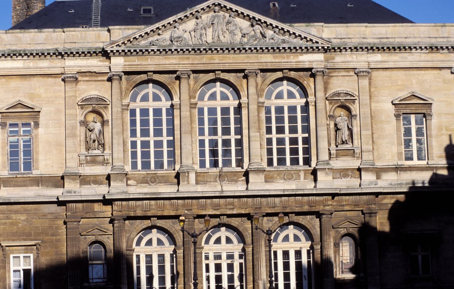 Pas-de-Calais : Douze ans de réclusion pour des viols et violences sur fond  de polygamie