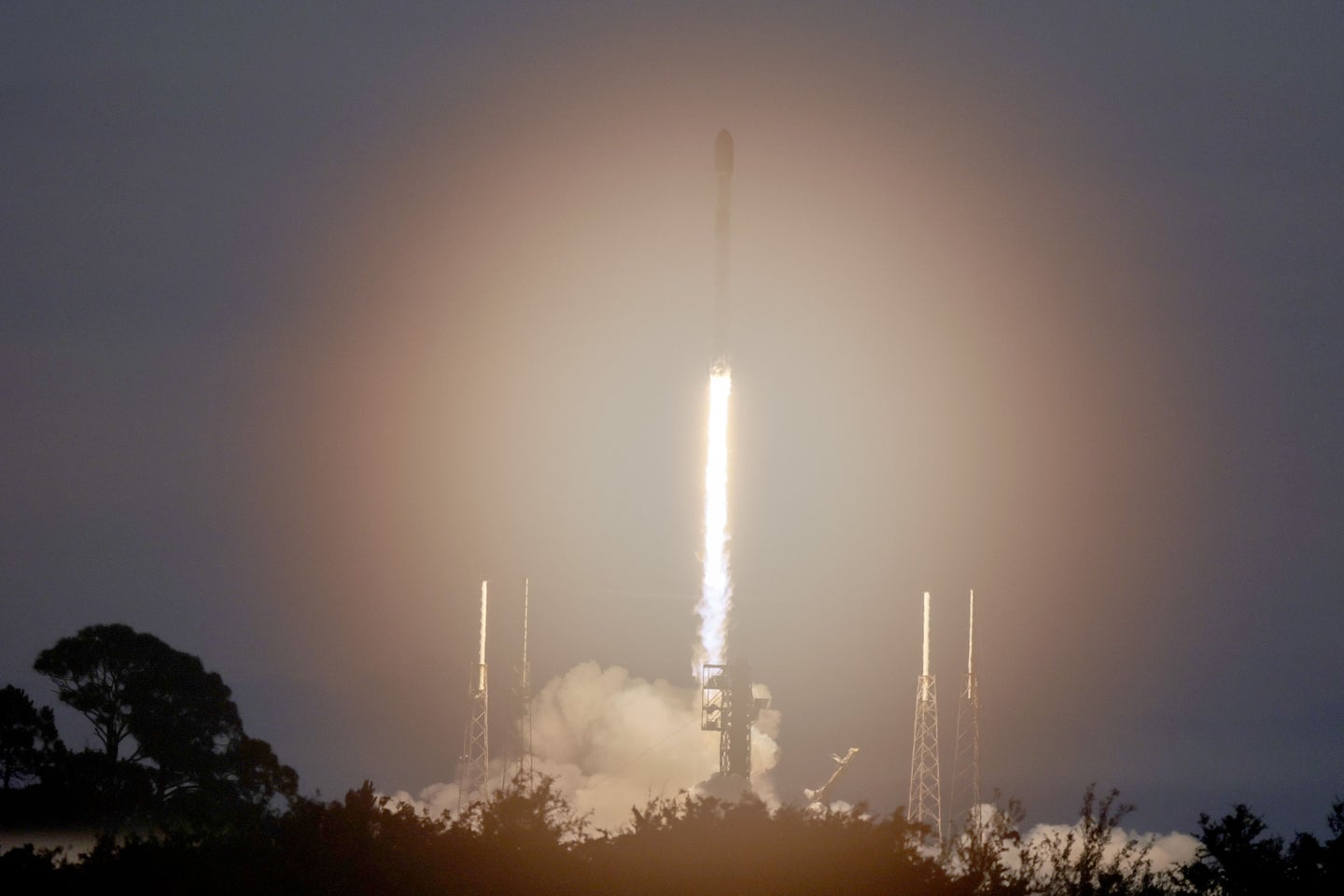 Quelles seront les conséquences de l'entrée de SpaceX en Bourse sur vos  investissements? | Le Devoir