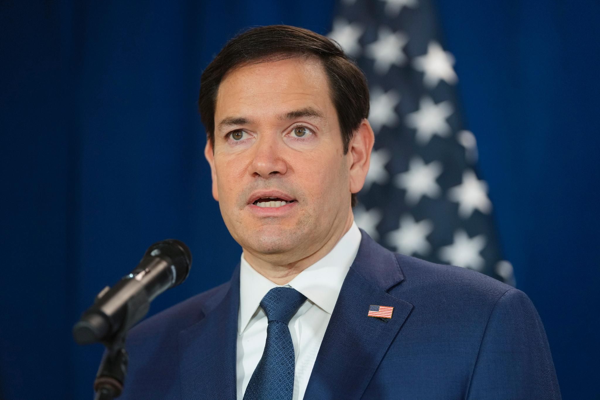 Marco Rubio, le diplomate au double langage de "l'Amérique d'abord"