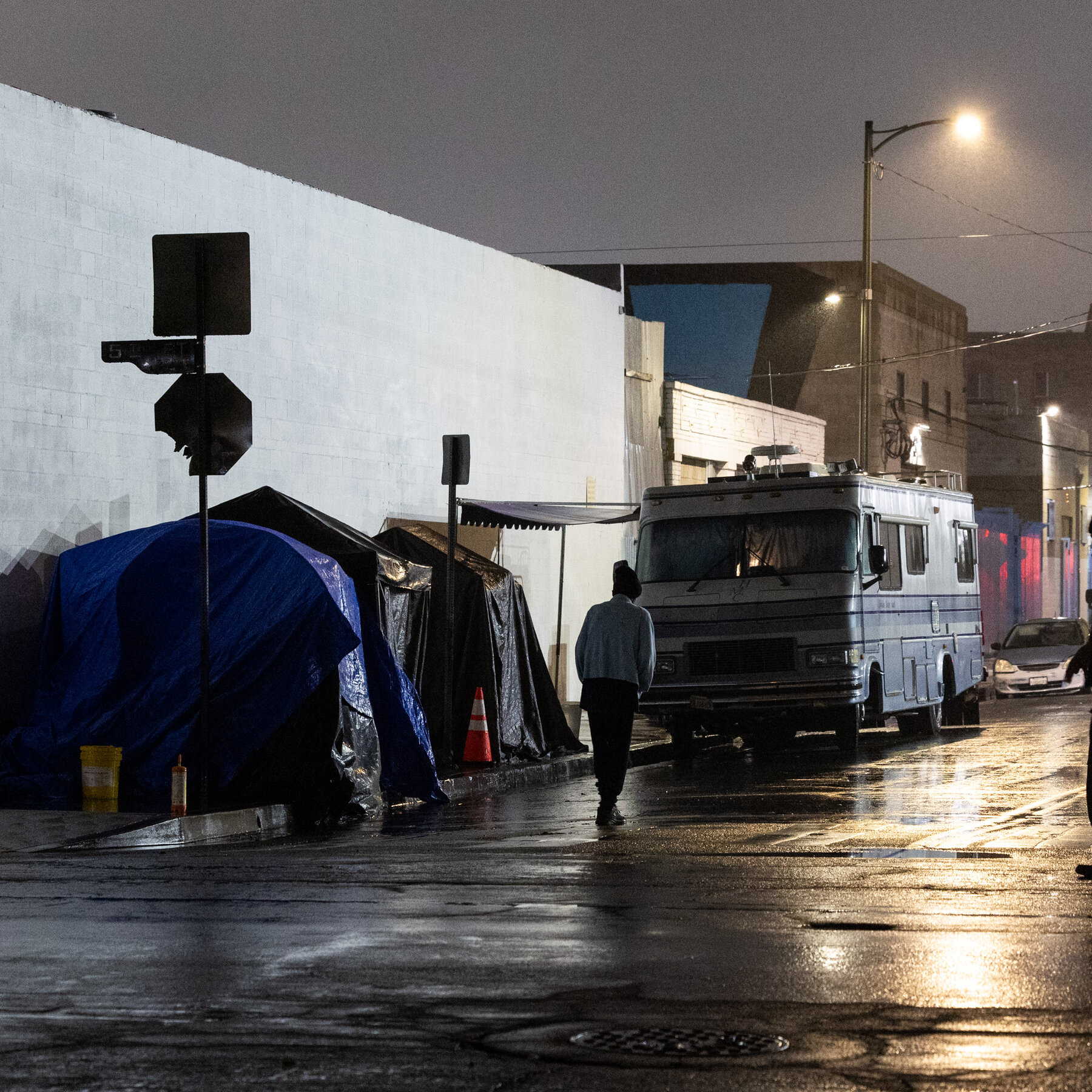 In Homeless Crisis, California 'Is Waging a War on R.V.s' - The New York  Times