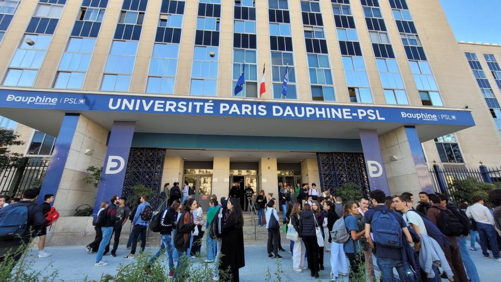 Bourses étudiantes: indexation et annualisation, comment certains députés  veulent les faire évoluer | LCP - Assemblée nationale