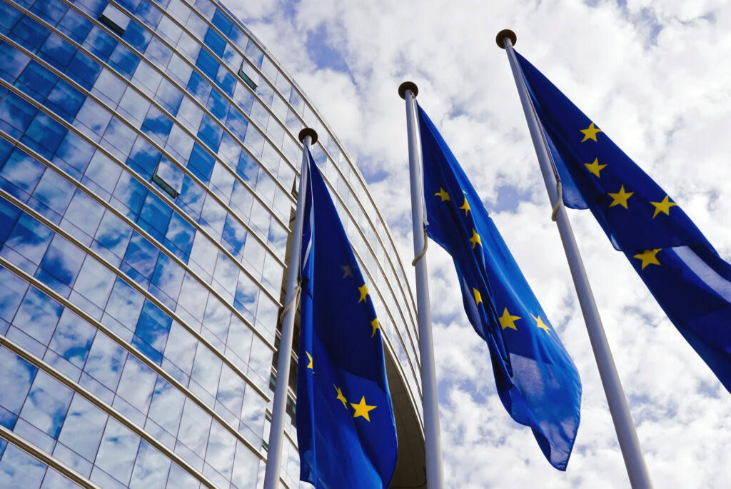 Comprendre le débat sur le financement de la défense européenne et ses  implications politiques - IRIS