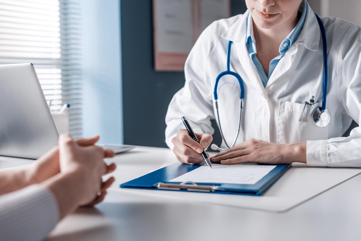 Nette reprise» de l'installation de médecins généralistes en 2025, selon l'Assurance  maladie