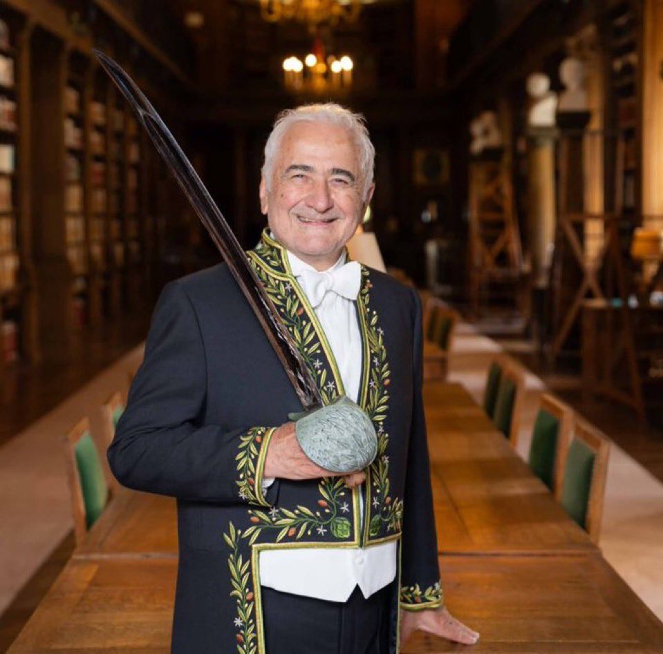 Honneur à Guy Savoy illustre ambassadeur de la cuisine française qui vient  d'être reçu à l'Académie des Beaux-arts @InstitutFrance