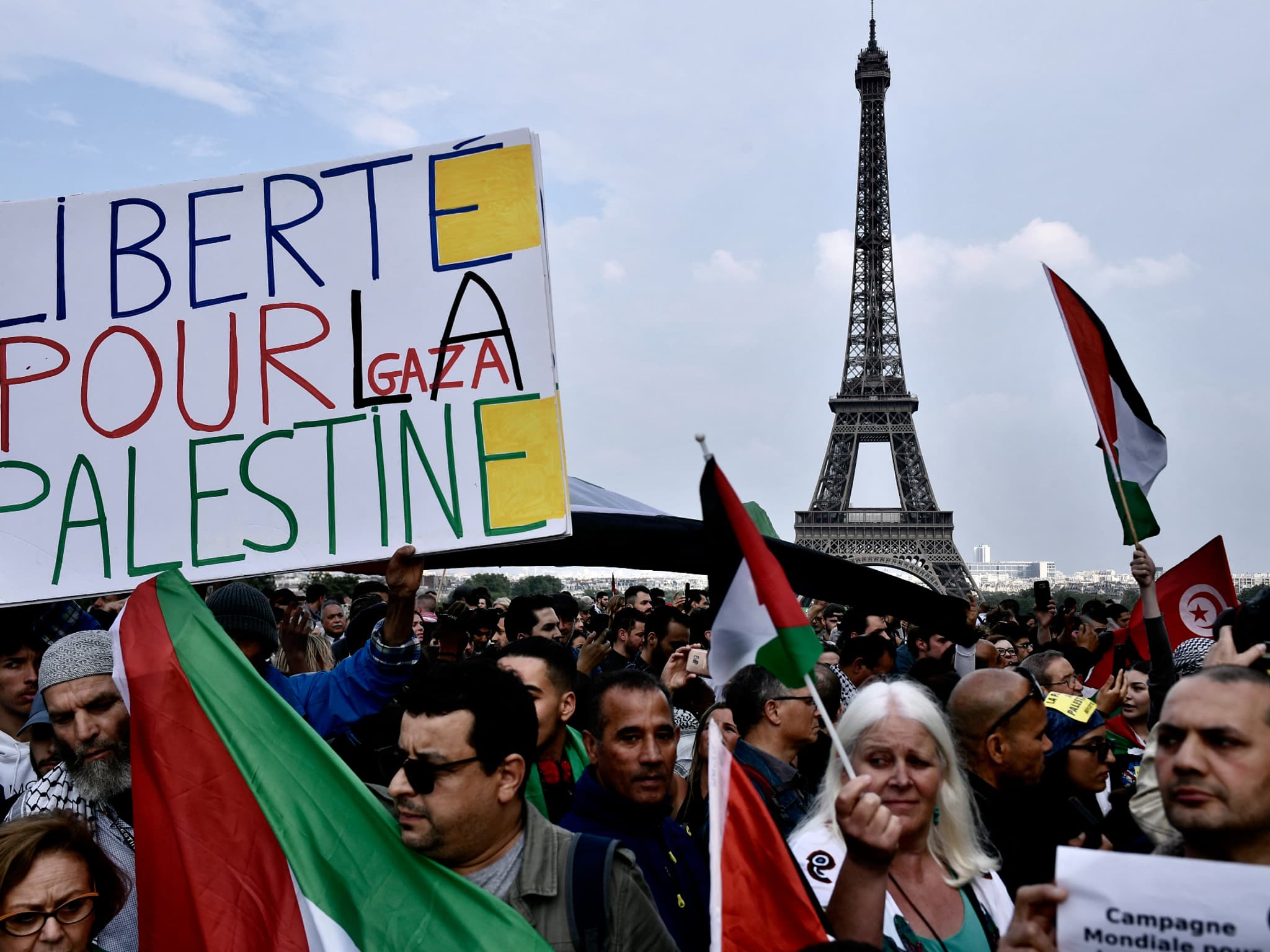 Les soutiens aux Palestiniens déterminés à manifester ce samedi à Paris, en  dépit de l'interdiction