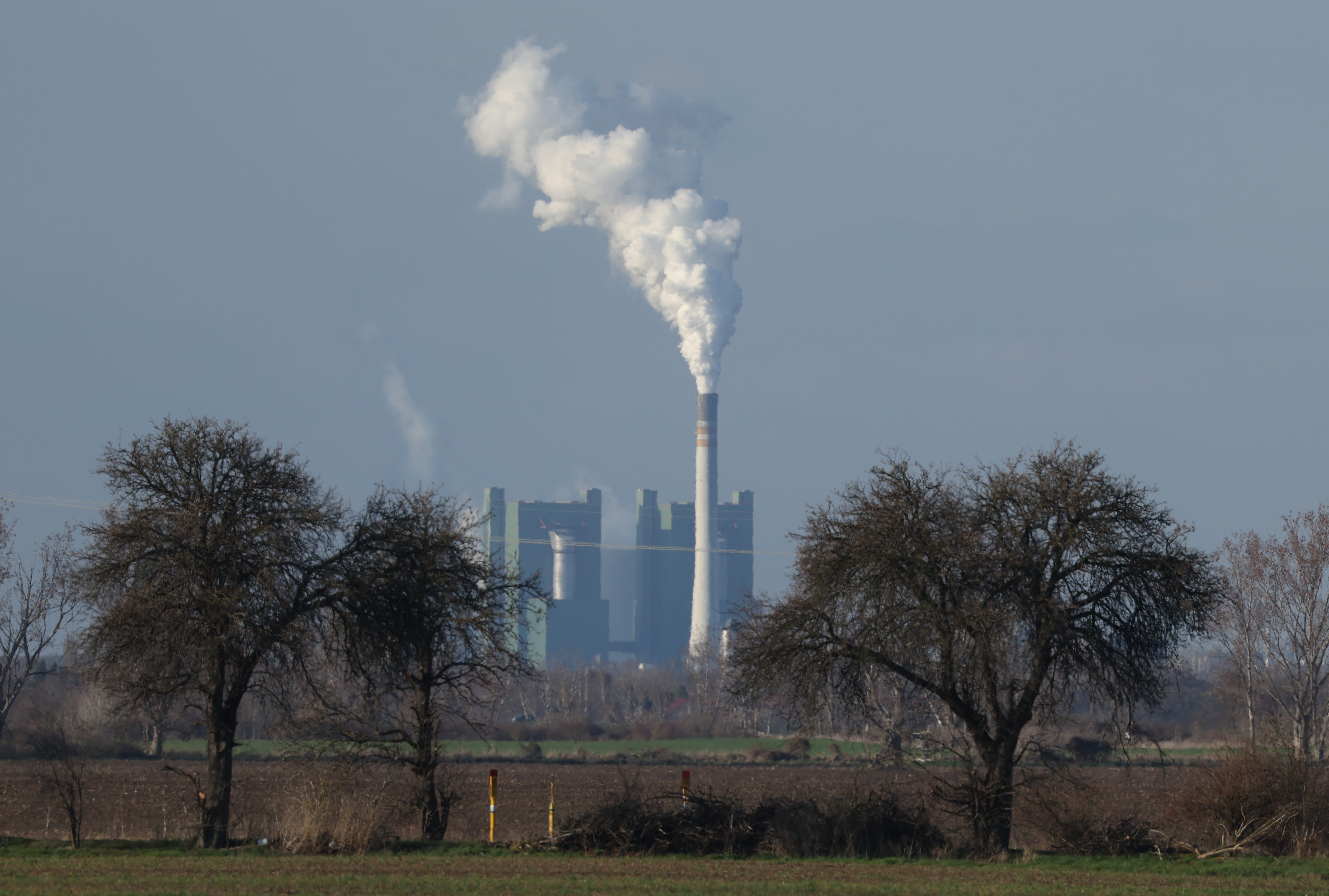 Financements, énergies fossiles, adaptation au réchauffement… A Bonn, les  pays jettent les bases de la COP31 – Libération