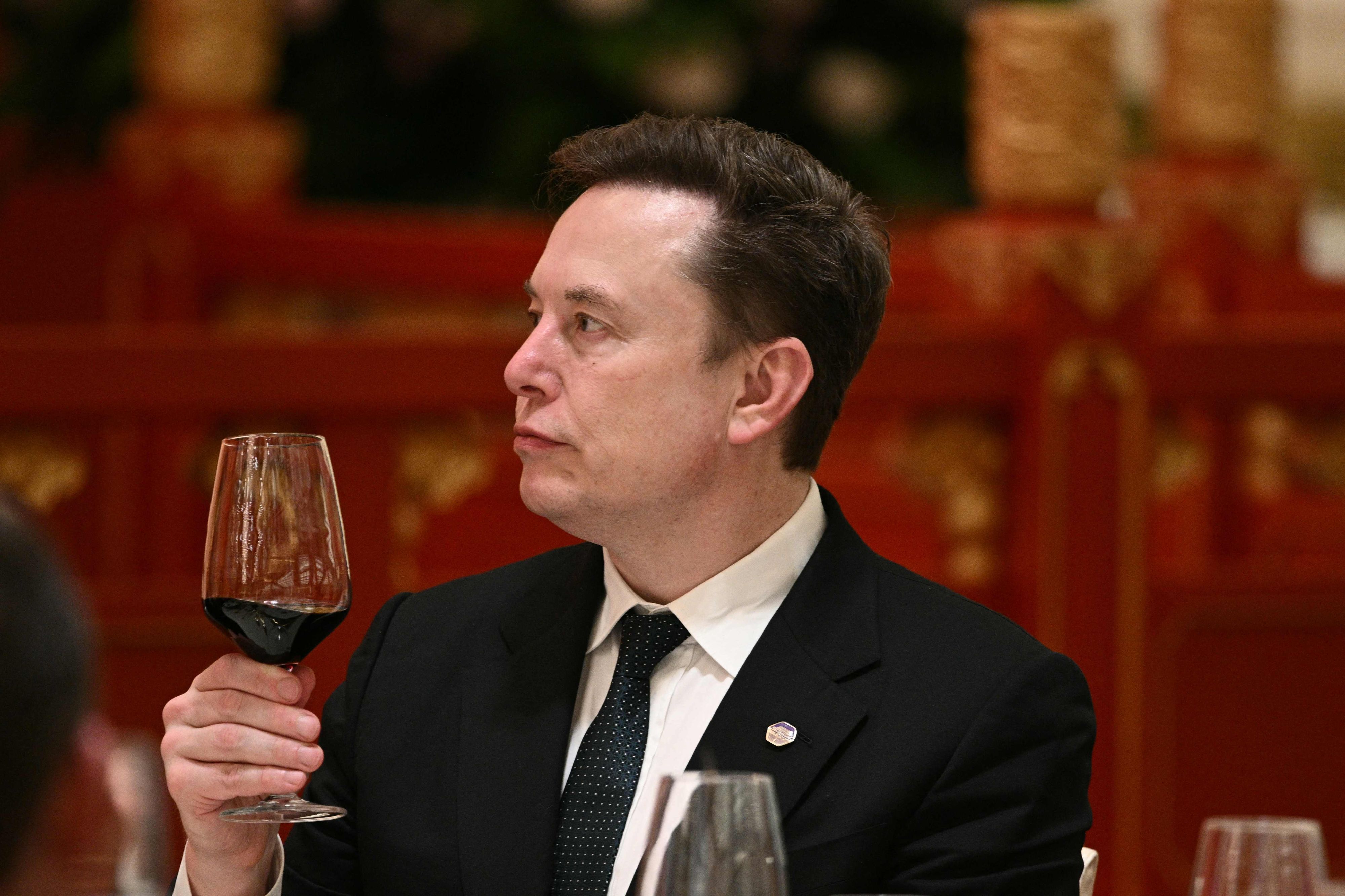 Elon Musk : vers le statut de premier trillionaire grâce à SpaceX - 20  minutes