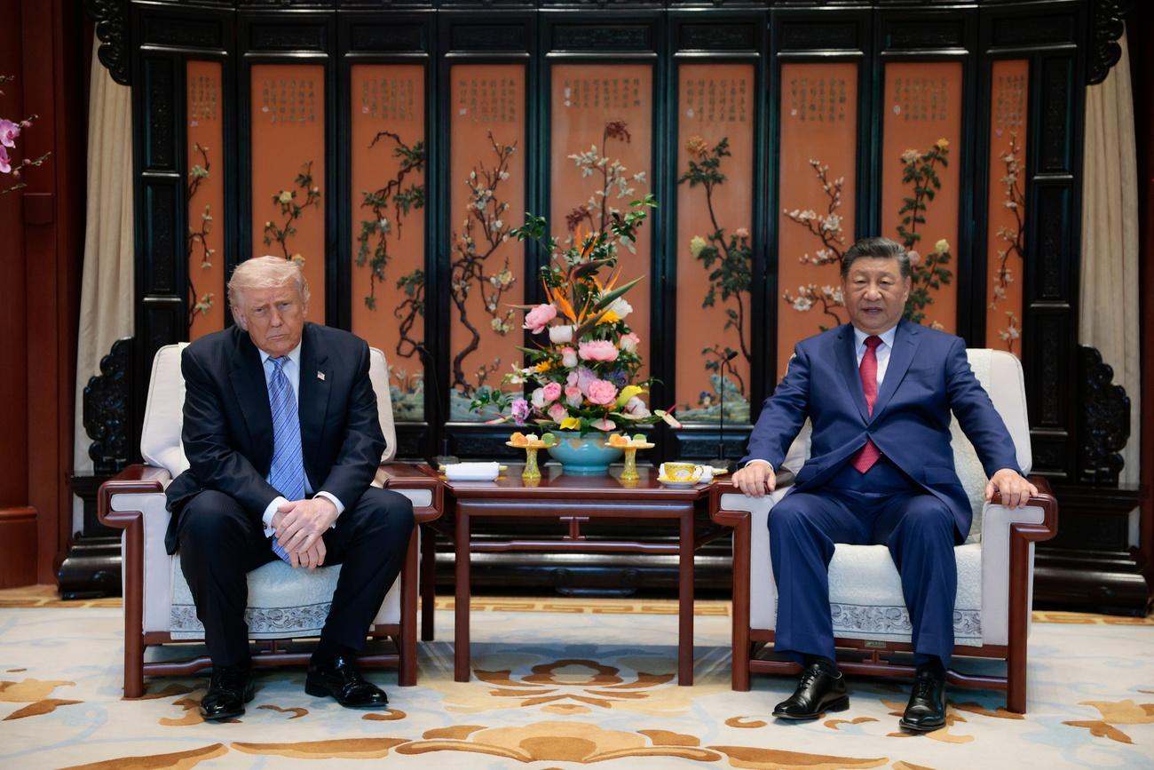 Pékin annonce des pourparlers avec Washington pour réduire les droits de  douane | Agefi.com