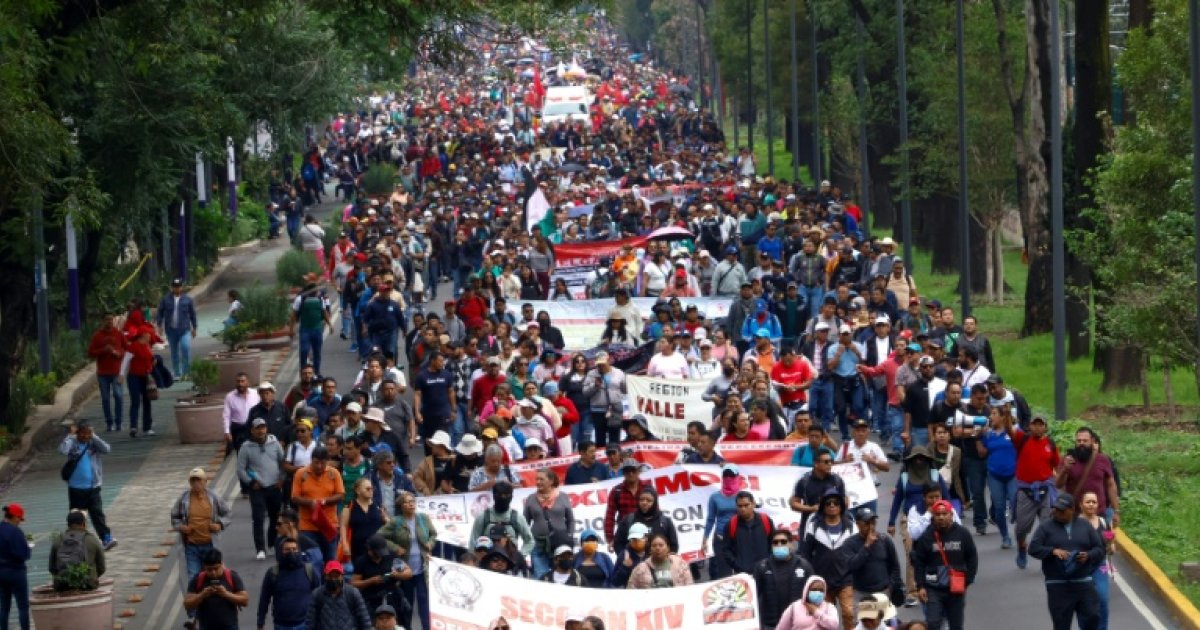 Mondial-2026: des milliers de manifestants bloquent l'accès au stade du  match d'ouverture à Mexico : Actualités - Orange