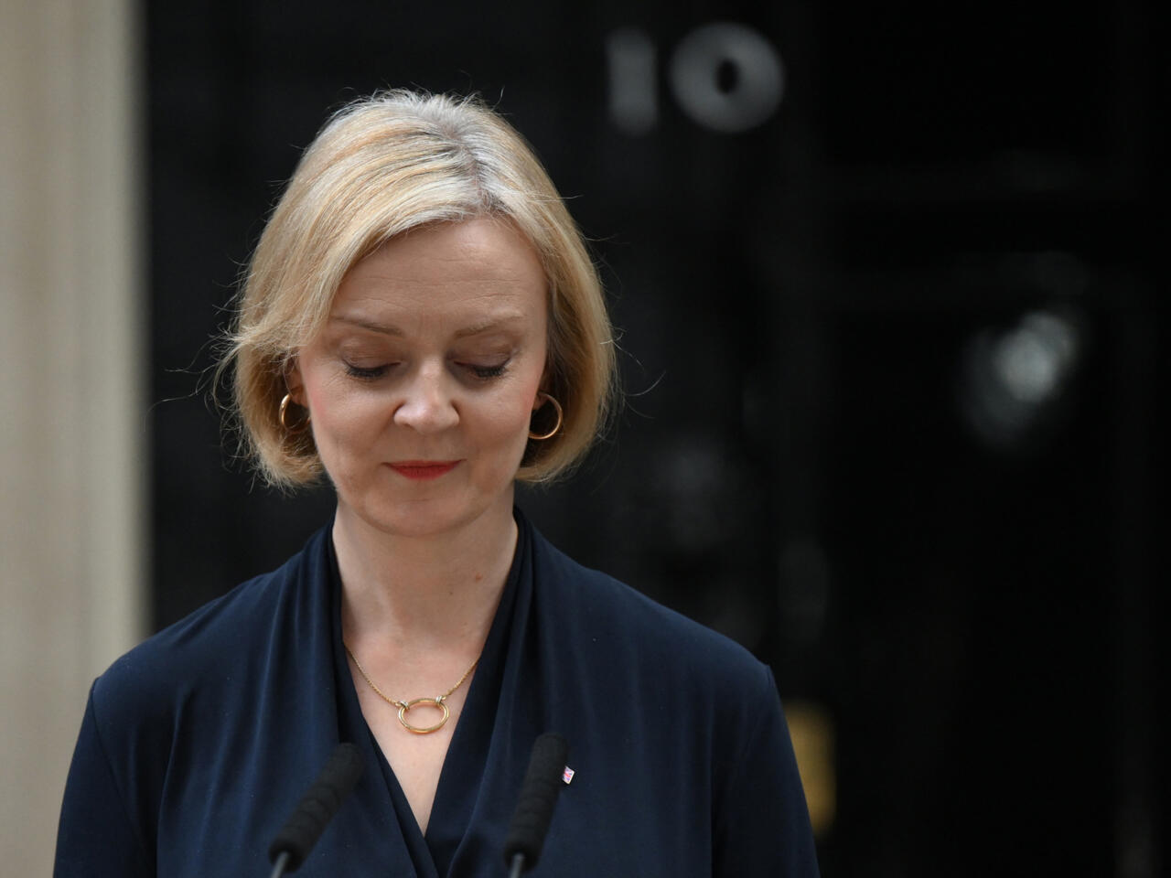 Royaume-Uni : en plein chaos politique, la Première ministre Liz Truss  démissionne - France 24