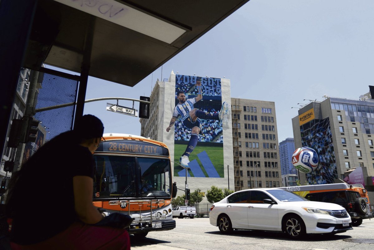 Coupe du monde 2026 : à Los Angeles, la capitale du « soccer » entre  billets hors de prix et raids de l'ICE - L'Humanité
