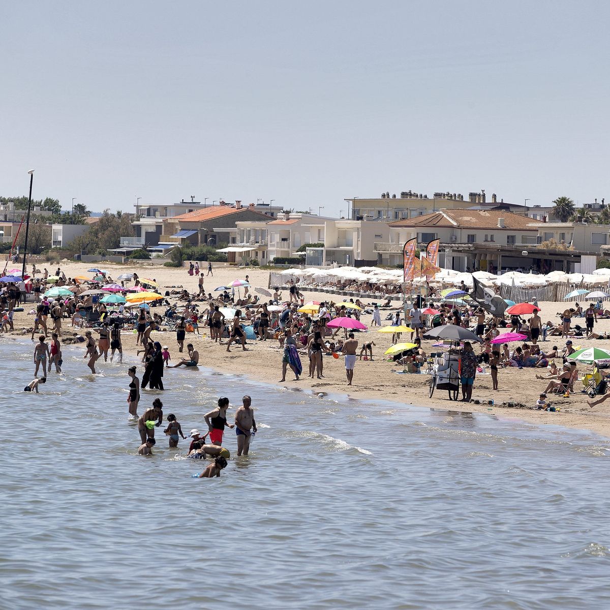 Plus d'un Français sur quatre pourrait renoncer à partir en vacances cet été,  selon un sondage commandé par le Secours populaire – franceinfo