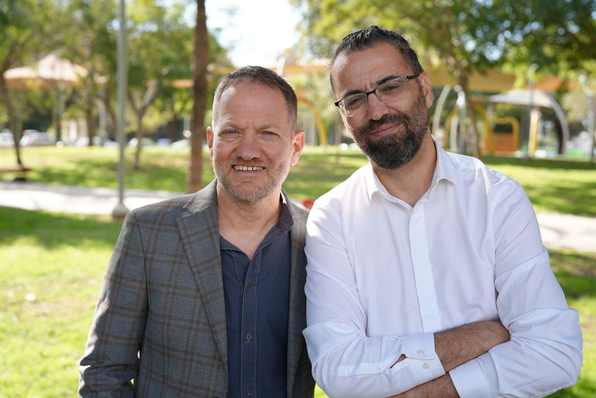 Aziz Abu Sarah et Maoz Inon : « Nous transformons le traumatisme de la  guerre au Moyen-Orient en guérison »