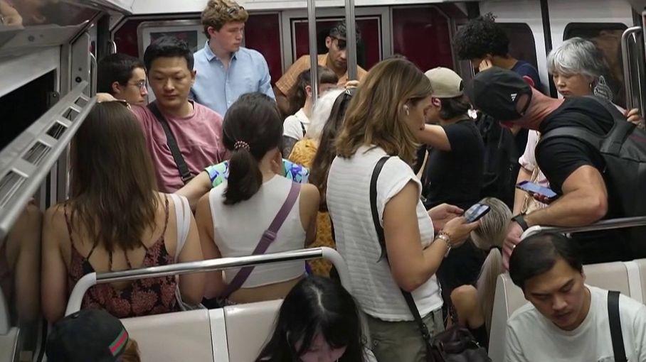 Canicule : métro, bus, RER… À Paris, chaleur à tous les étages – franceinfo