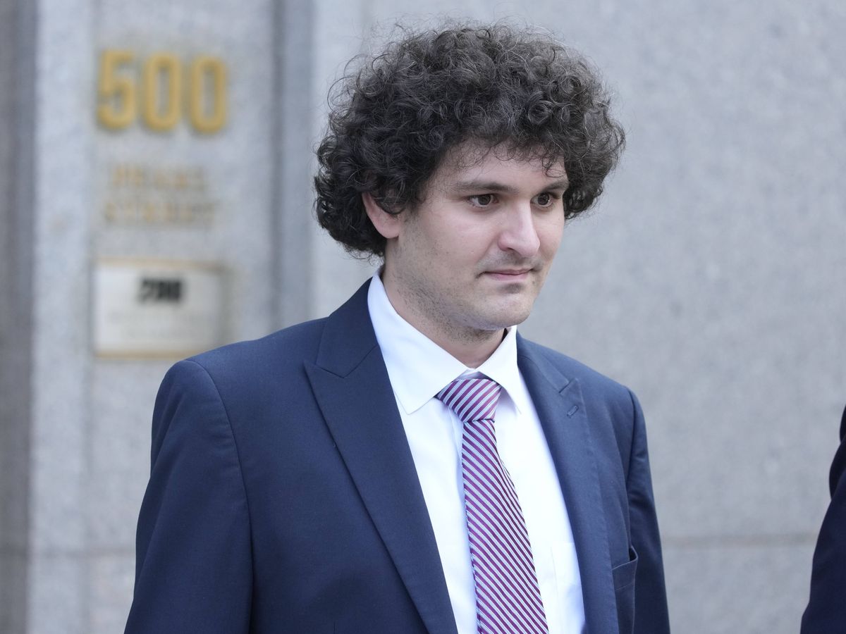 Cryptomonnaies : l'Américain Sam Bankman-Fried, ancien patron de la  plateforme FTX, reconnu coupable de fraude – franceinfo