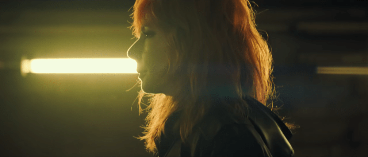 Mylène Farmer crée l'événement avec un clip signé Julia Ducournau et un  fascinant retour vers son propre mythe – ActuaNews.fr