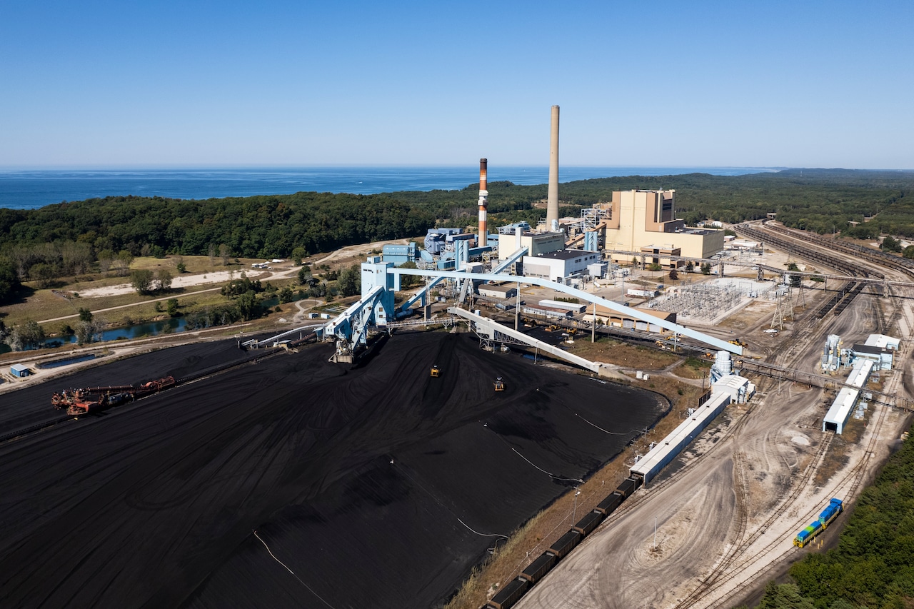 Michigan fights Trump administration in court over order keeping coal plant  online - mlive.com