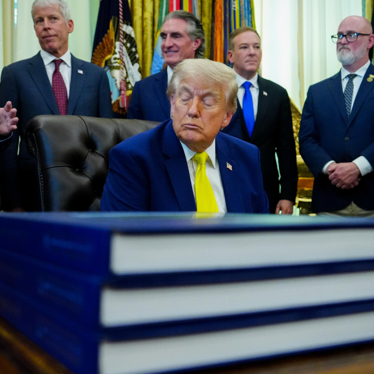 Accord "imminent" avec l'Iran ? Trump brouille les pistes avec ses  revirements incessants - France 24