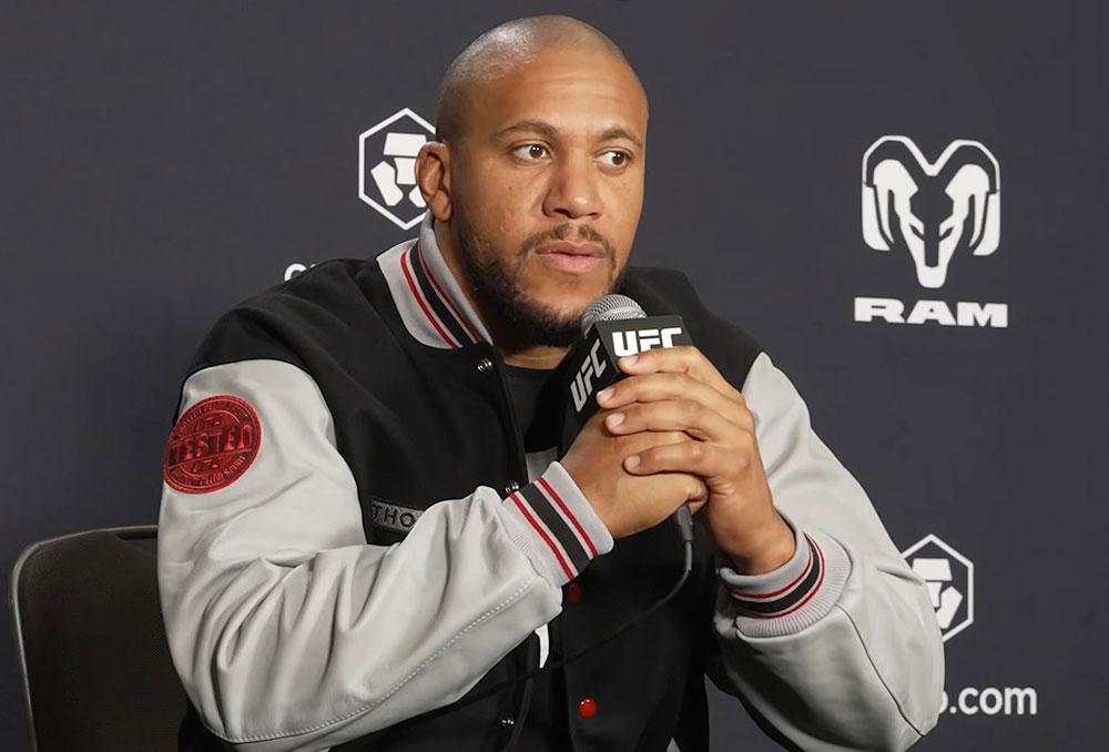 Ce sera historique” : Ciryl Gane mesure l'ampleur du rendez-vous à la Maison -Blanche | UFC Freedom 250 - UFC Fans